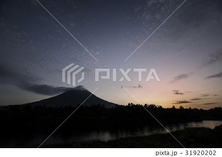 夕映え　羊蹄山 31920202