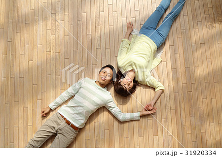 新婚 カップル 新婚 カップル 31920334