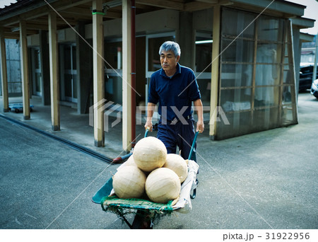 花火職人 作業 花火職人 作業 31922956
