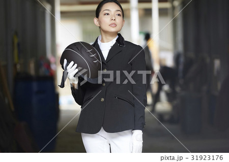 乗馬クラブ 女性 乗馬クラブ 女性 31923176