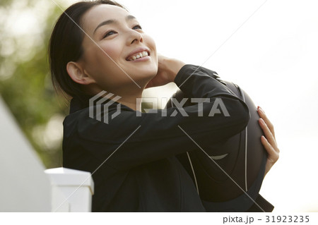 乗馬クラブ　女性 31923235