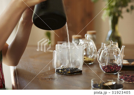 優雅なティータイム 31923405