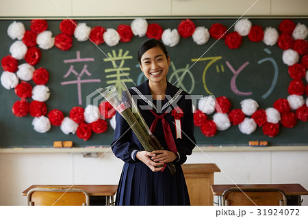 卒業　教室　女子　ポートレート 31924072