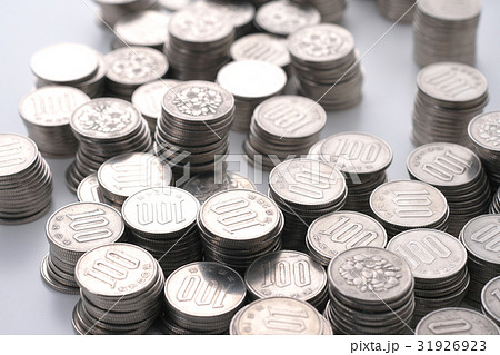 100円玉の集合写真 100円玉の集合写真 31926923