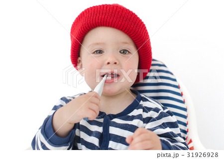 Baby with thermometer 31926928