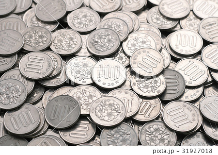 100円玉の集合写真 100円玉の集合写真 31927018