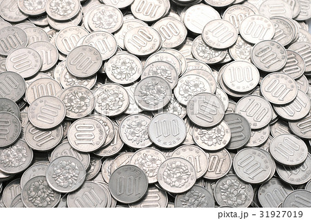 100円玉の集合写真 31927019