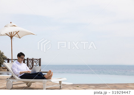 海外　ビジネス　休日　 31929447