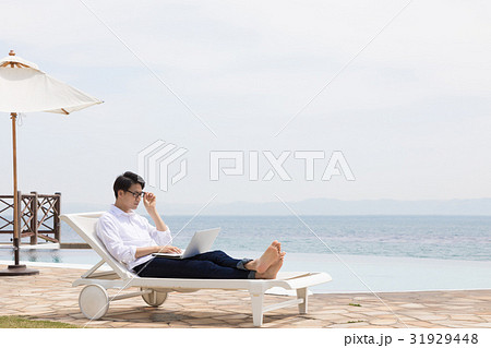 海外 ビジネス 休日  海外 ビジネス 休日  31929448