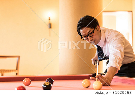 ビリヤード　 31929568