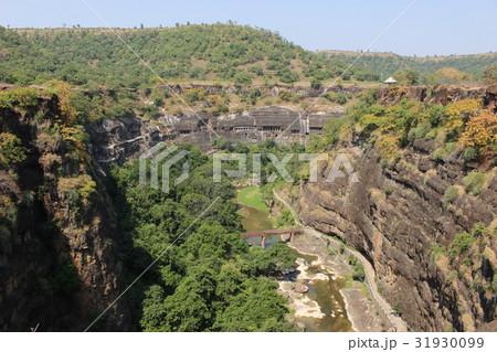 アジャンター石窟群展望台からの眺め 31930099