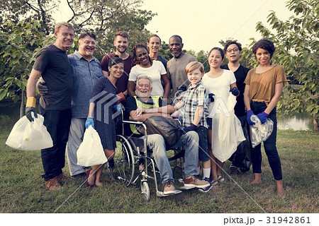Group of diversity people volunteen charity project 31942861