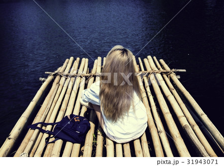 Young woman solo trip travel sightseeing 31943071