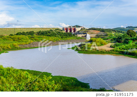 Beautiful landscape of Dai Ninh hydroelectric dam Beautiful landscape of Dai Ninh hydroelectric dam 31951175