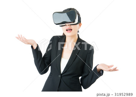 asian business woman question about VR asian business woman question about VR 31952989