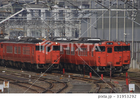 下関総合車両所広島支所に置かれるキハ40(広島県広島市) 下関総合車両所広島支所に置かれるキハ40(広島県広島市) 31953292