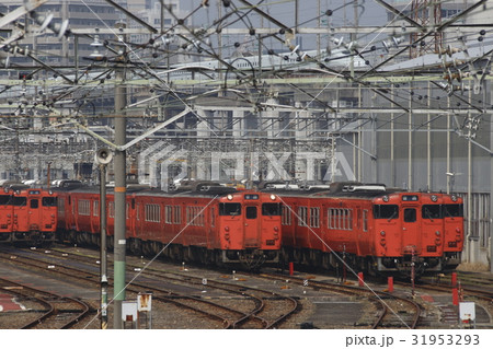 下関総合車両所広島支所に置かれるキハ40(広島県広島市) 下関総合車両所広島支所に置かれるキハ40(広島県広島市) 31953293