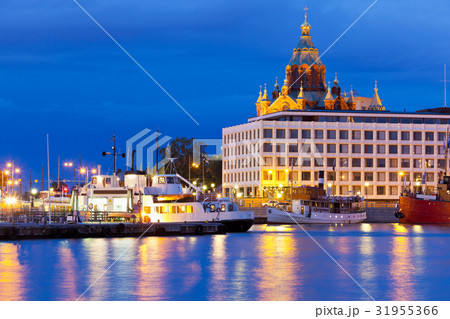 Evening view of the Old Town in Helsinki, Finland 31955366