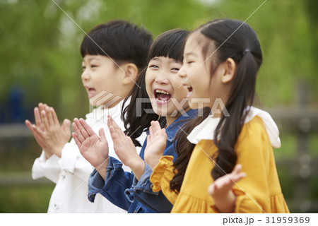 感情 遊び 屋外 31959369