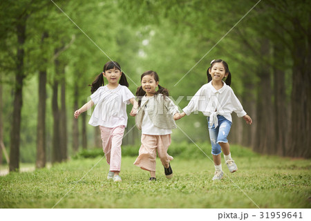 子供同士 子供のみ 子供だけ 31959641
