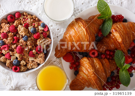 Healthy food Healthy food 31965139