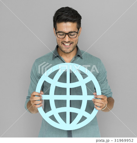 A man holding global community sign 31969952