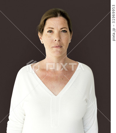 Woman casual studio portrait shoot 31969953