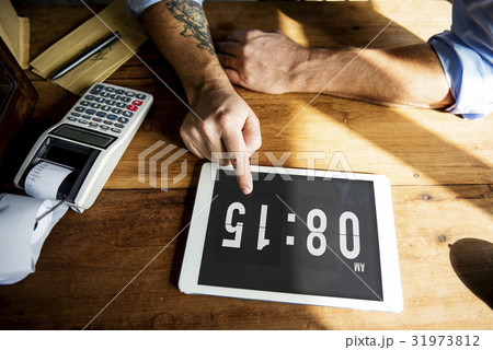 Commerce Comsumer Time Open Hour Commerce Comsumer Time Open Hour 31973812