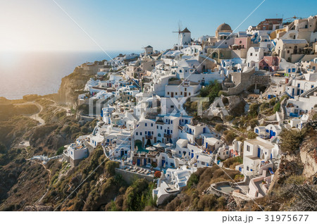 Sunset at Oia, Santorini, Greece. 31975677
