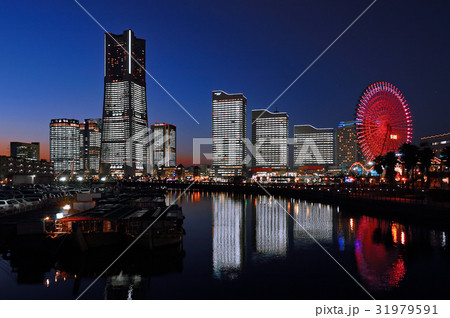 神奈川県横浜市　みなとみらい　万国橋　夕景 31979591