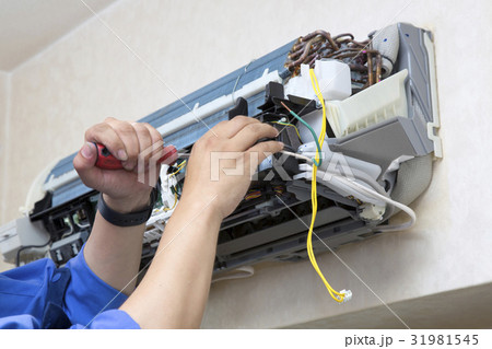 エアコンメンテナンス 31981545