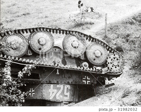 Overturned German Tank during Second World War 31982032