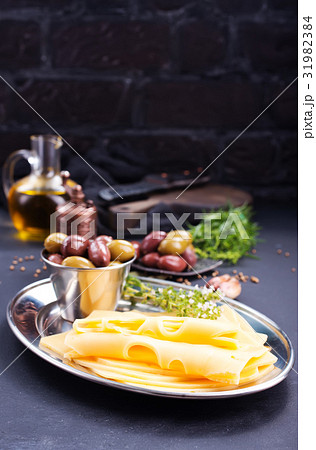 cheese 31982384