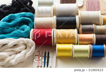 糸　しつけ糸　裁縫　糸巻き 31985623