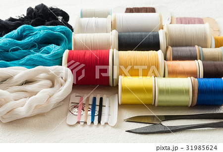 糸 しつけ糸 裁縫 糸巻き 糸 しつけ糸 裁縫 糸巻き 31985624