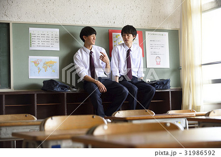 高校生 高校生 31986592