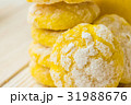 Homemade lemon cookies with powdered sugar 31988676