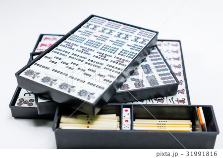 Mahjong the  east asia game on white background 31991816
