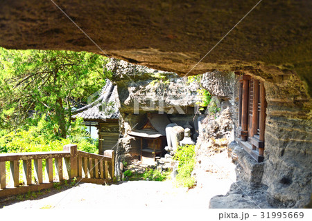 観音堂への参道 31995669