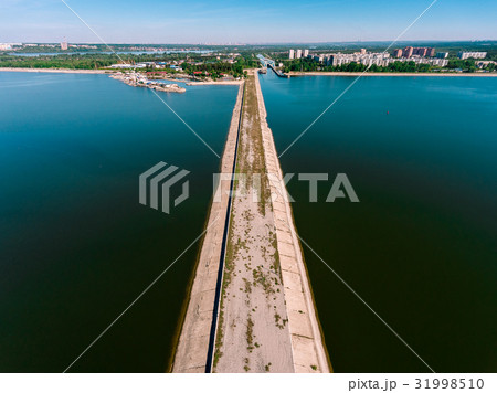 Aerial view of breakwater at sea, mole, pier 31998510