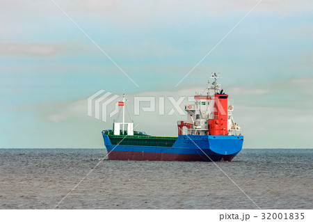 Blue cargo ship Blue cargo ship 32001835