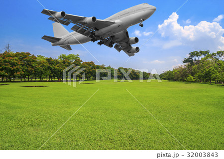 passenger airplane in the blue sky passenger airplane in the blue sky 32003843