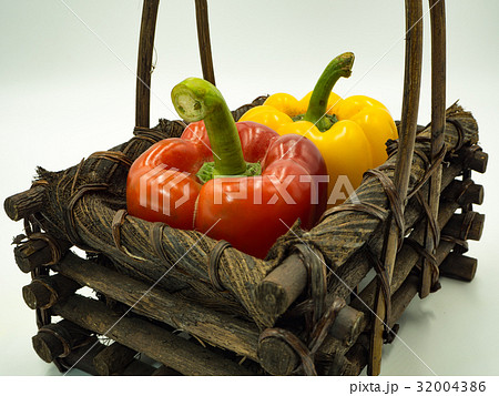 Pepper on white background Pepper on white background 32004386