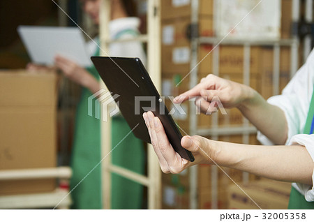 スーパーマーケット 32005358