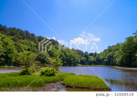 【山梨県】甘利山・伝説の椹池 【山梨県】甘利山・伝説の椹池 32009519