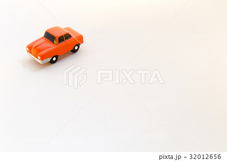 車 32012656