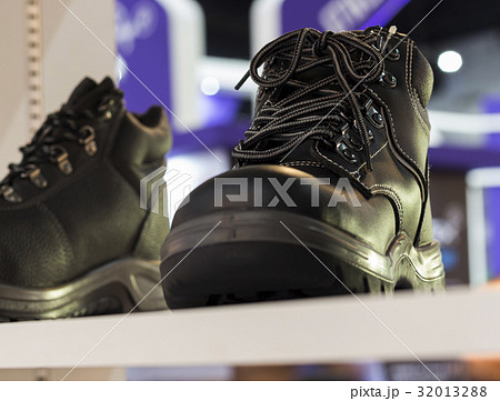 Safety Shoe; protective shoe Safety Shoe; protective shoe 32013288