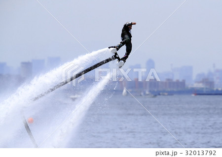 ハイドロフライト（水力飛行） 32013792
