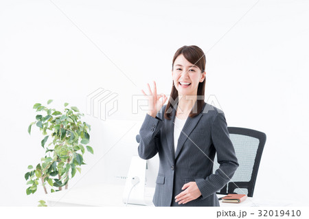 ビジネスウーマン 32019410