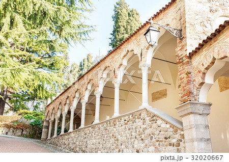 Colonnade of Lipomanno's arcade (built in 1486) Colonnade of Lipomanno's arcade (built in 1486) 32020667